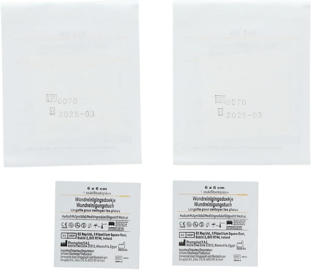 Carpoint 0117111 First-Aid Kit with Holder Junior U5