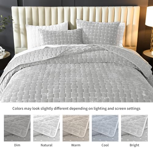 Image of Grassix Velvet Quilt Set Queen Size, Luxury Geometric Design, Frost Gray | Lightweight Velvet Comforter with 2 Pillow Shams, Ultra Soft Bedspread Coverlet, Quilted Bedding Set for All Seasons, 90 inchx96 inch