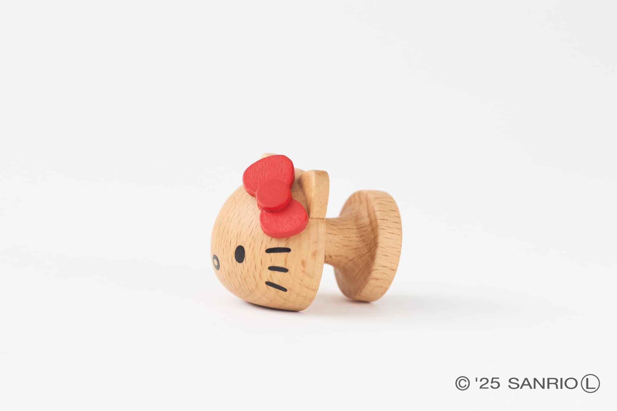 ハローキティ　木製ハンガー Amazon.co.jp: サンリオ ハローキティ ウッドマグネットハンガー