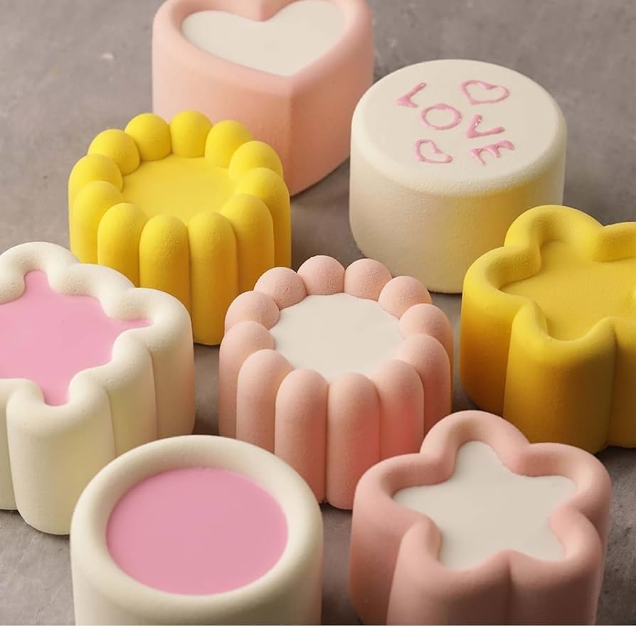 Image of Royals Silicone Cake Bento Mould for Baking Cake Pan Set Non-Stick Baking Mold Silicone Baking Tins Air Fryer Small Cake Tins for Baking Layer Cake Cheesecake (Square)