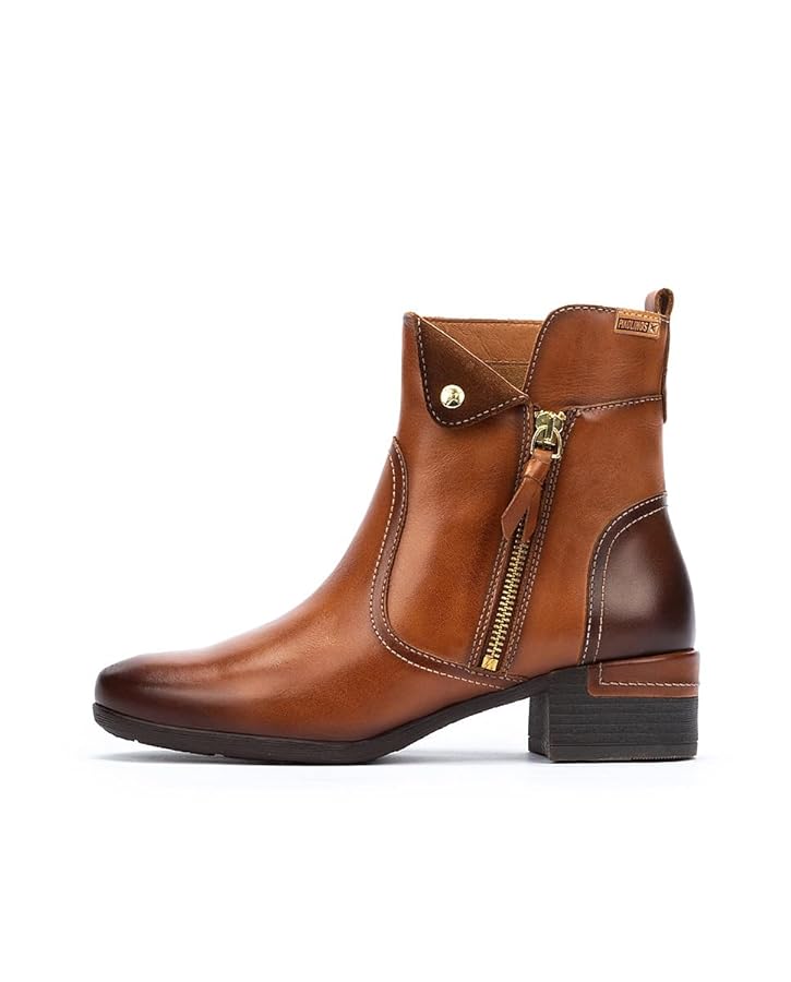 Pikolinos Malaga leather ankle boots showcasing quality craftsmanship and design