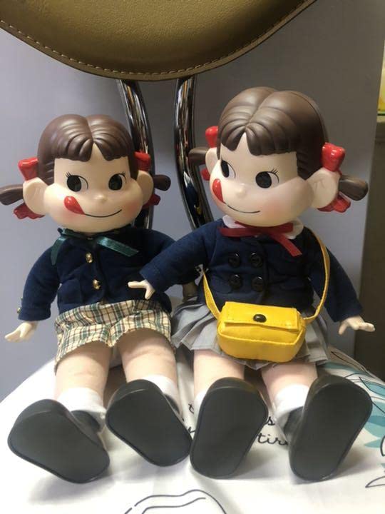 Amazon.co.jp: ペコちゃん制服姿 2セット : おもちゃ