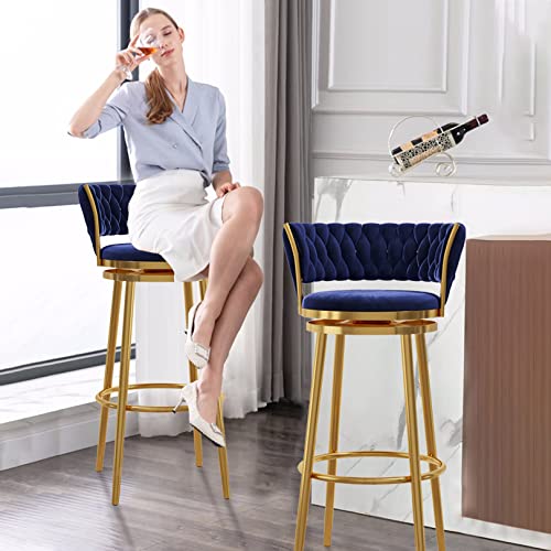 Tabourets de bar en velours bleu pour îlot de cuisine chic