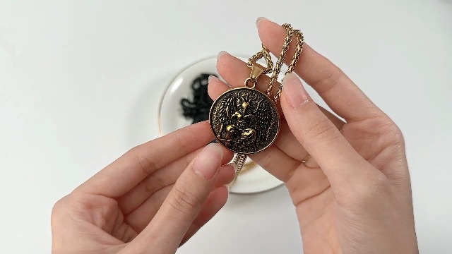 Oidea - Catenina con croce leviatano satanica in zolfo: simbolo alchemico bicanale Baphomet, catena Baphomet, catena con capra di Satana, gioielli della chiesa di Satana, regalo per uomo e donna