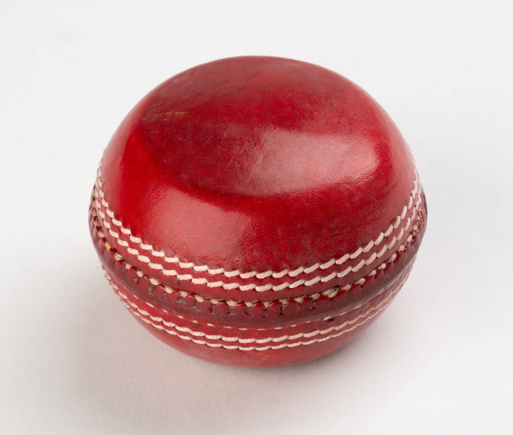 REINDEER Flat Seam Training Cricket Red Leather Flat Ball for Both Junior-Senior Cricket Players | Pack of 2 (150Gm-170Gm Each) - Image 3 thumbnail