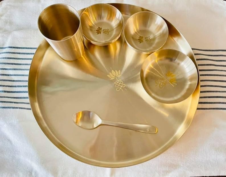 Juego de vajilla con grabado de loto de bronce, material de bronce puro, diseño elegante para cenas, comedor en casa, vajilla lista para regalo