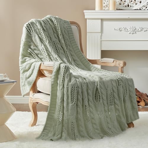 Amélie Home Sage Green Chunky Cable Knit Throw Blanket Fall Soft Cozy Farmhouse Throw Blankets for Couch Sofa Bedroom 50 x 60