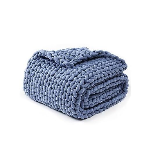 YnM Chunky Hand Knitted Throw Blanket