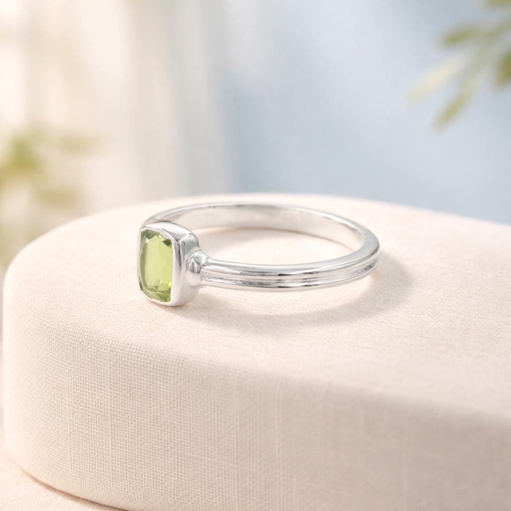 925 Sterling Silver Natural Peridot Ring – Classic Statement Jewelry for Women