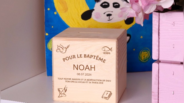 LAUBLUST Tirelire Personnalisée Enfant En Bois – Avec Prénom, Baptême, Anniversaire, Communion (Après Le Déluge)