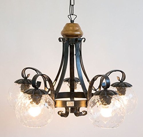 Lustre Marguerite 5 lumières pour réchauffer l'ambiance de votre salle à manger