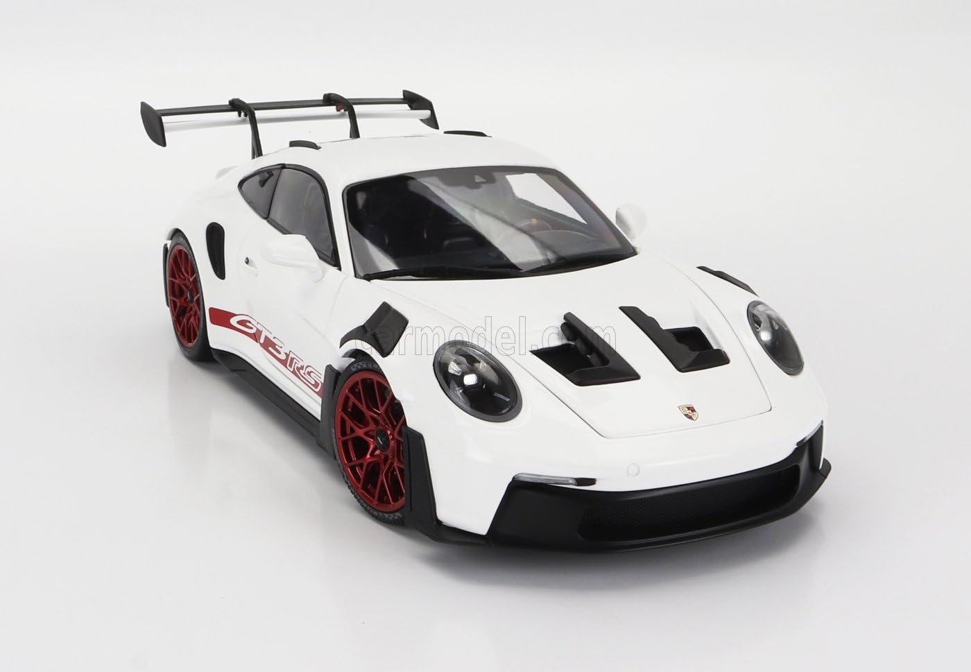 Amazon.com: Mini Car 1/18 Porsche 911 992 GT3 Mini Champs 