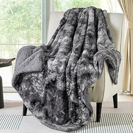 Bedsure Sherpa Fluffy...