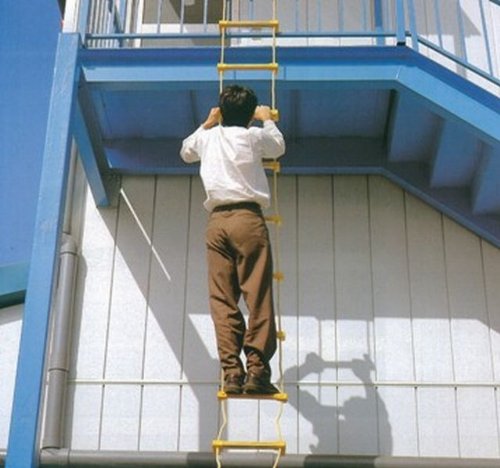 Amazon｜縄ばしご ワイヤー入・アルミ製(足場) 5m 2階用｜避難はしご 通販