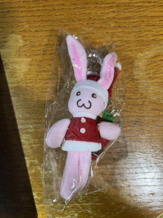 Amazon.co.jp: マブラヴ サンタうさぎ キーホルダー : おもちゃ