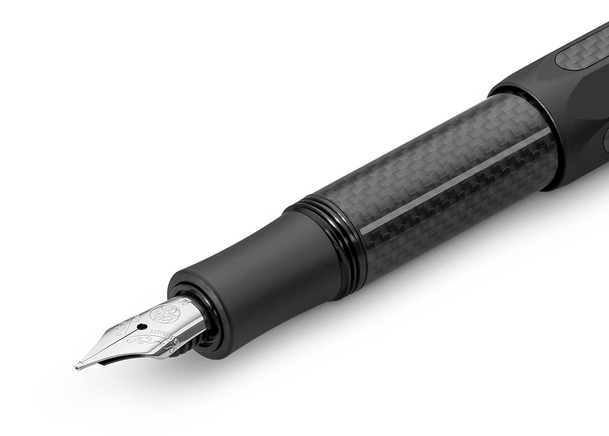 Kaweco AC SPORT Penna Stilografica Nera – Corpo In Alluminio Opaco E Carbonio, Pennino In Acciaio M (medio) – Formato Tascabile 10,5 Cm (13 Cm Con Cappuccio) – Di Lusso, Made In Germany