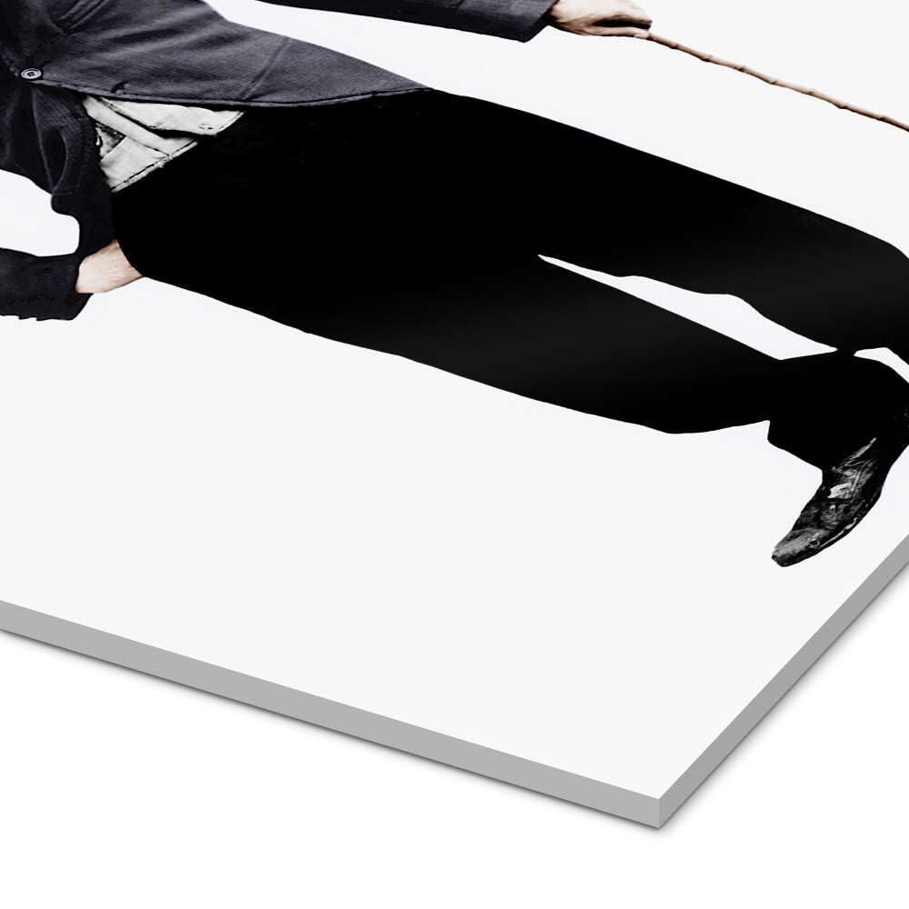 Posterlounge Charlie Chaplin mit Bambusstock Acrylglasbild | 40 x 60 cm Schwarz-Weiß Wandbilder Wanddeko
