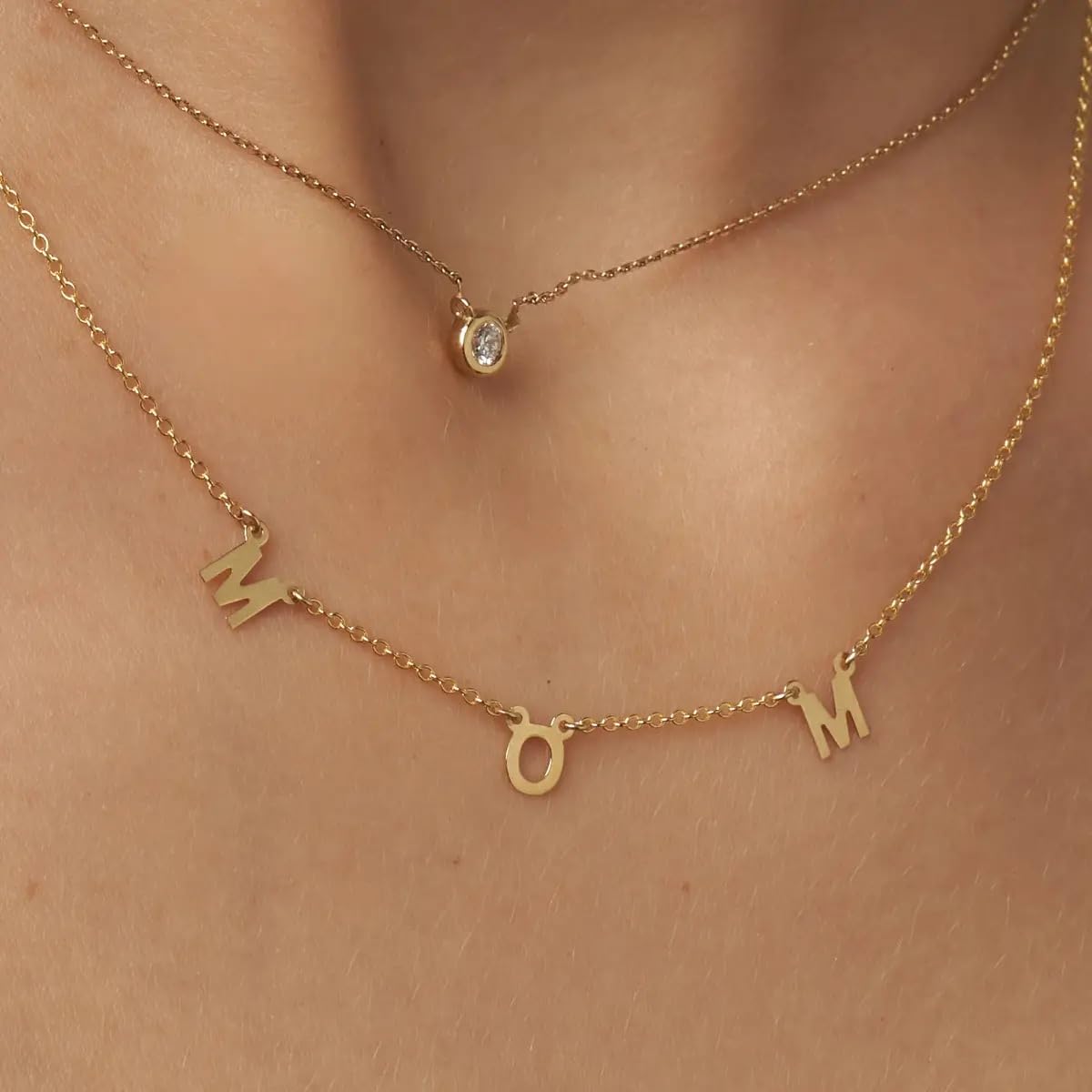 OAK & LUNA - Personalisierte Inez Initial Halskette - Geschenk für Mama, Frauen - Individuelle Schmuck für Geburtstag, Muttertag