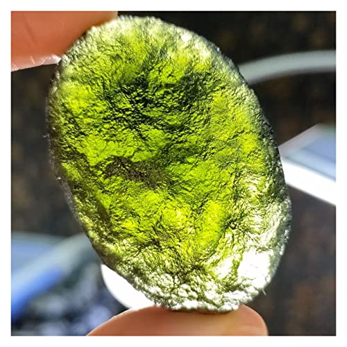 Moldavita natural verde cristal de meteorito para armonizar el salón de casa 3