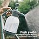 Gartensprühgerät, 2 Liter Handdrucksprühflasche für Rasen mit Verlängerungsstange, Pumpsprühgerät Zum Bewässern, Versprühen von Unkraut, Hausreinigung und Autowäsche