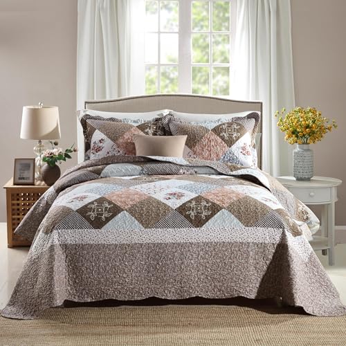 Qucover Couvre Lit Couverture Courtepointe Patchwork, Boutis Matelassé en Microfibre, Dessus de Lits de Luxe en Motif Carreaux Couleur (Marron, 220x240cm)