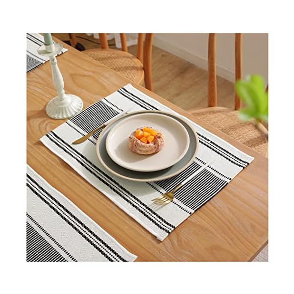 Placemats Set of 6 for Dining Table Décor, Woven Cloth Place Mats for Farmhouse Kitchen Tabletop, Handcrafted Machine Washable Cotton Table mats 13 x 19 Inch, Black and White