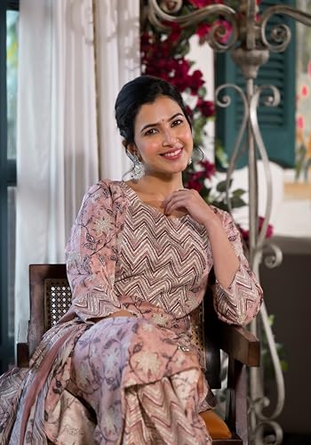 Image of MIRCHI FASHION Pure Cotton Women Straight Jaipuri Floral Print Kurti Set with Dupatta and Pant