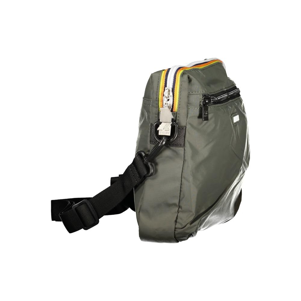 K-Way Borsa a tracolla pratica e leggera chiusa con zip. Dispone di un ampio scomparto principale, tasca interna e sul fronte chiusa con zip. Tracolla removibile e regolabile. 25x22x4cm.
