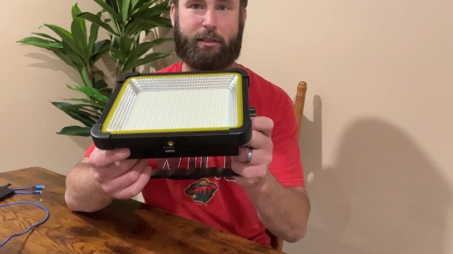 400W Solar 32000MAh Rechargeable Work Light, 400 LED 32000LM