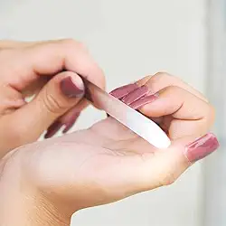 1 lixa de unha de vidro de cristal: sua superfície gravada dupla face é perfeita para unhas naturais, tornando-a uma ferramenta profissional de cuidados com as unhas e um presente maravilhoso para