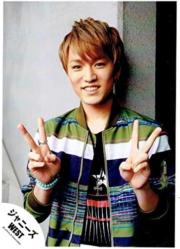 Amazon Co Jp 神山智洋 ジャニーズwest 公式生写真 パリピポ カメラ目線 両手ピース Hobbies