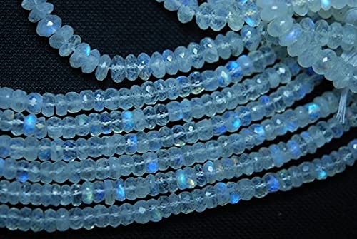 Pierre de lune arc-en-ciel facettée de 4mm pour création de bijoux raffinés