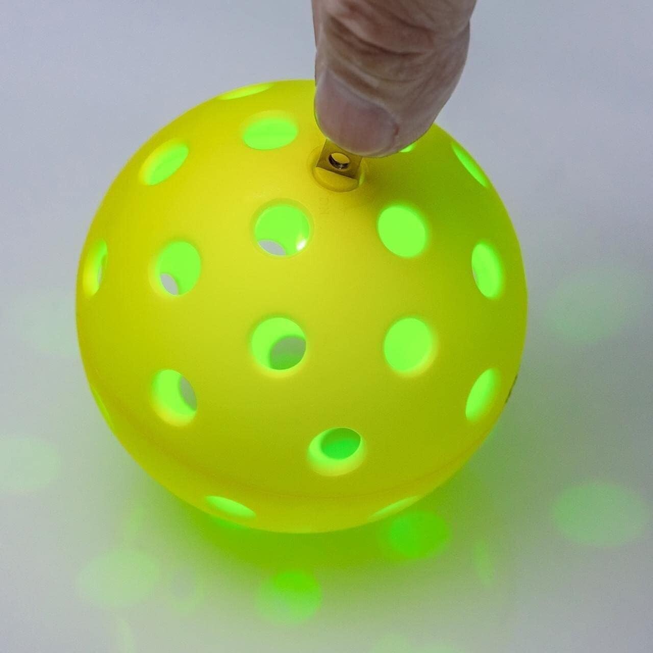 *** 4 Pack *** LED Pickleball Glow in The Dark Light UP