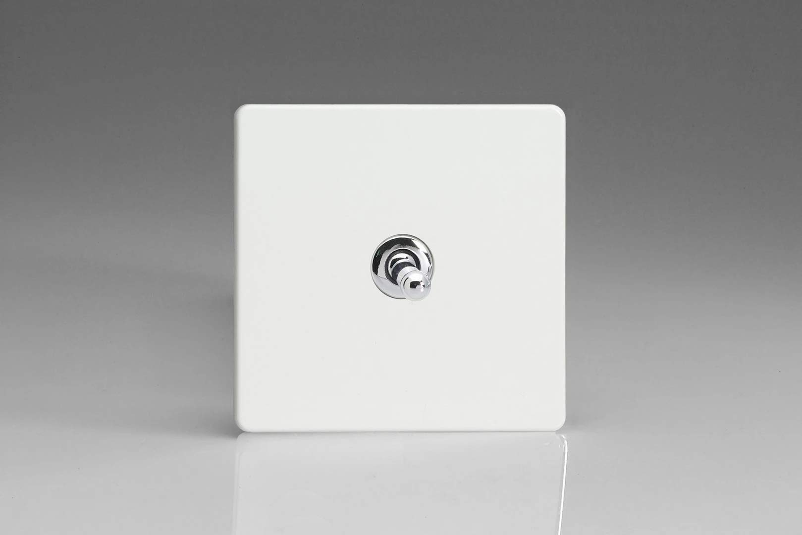 Varilight 1-Gang 10A Intermediate Toggle Switch Premium White