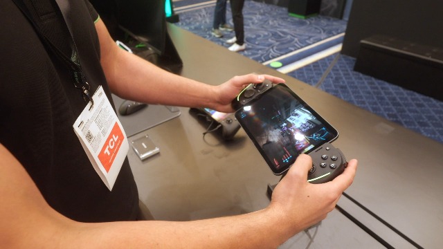 Amazon.com: Razer Kishi Ultra Gaming Controller for Android