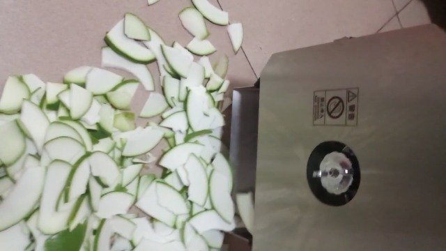 Cortadora eléctrica de verduras con cuchillas de acero miniatura 7