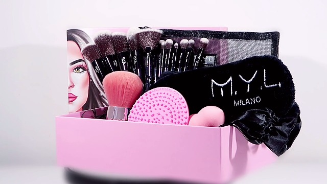 M.Y.L Make-up Pinselset 18-tlg In Roségold – Mit Beauty Blender & Tasche – Vegan