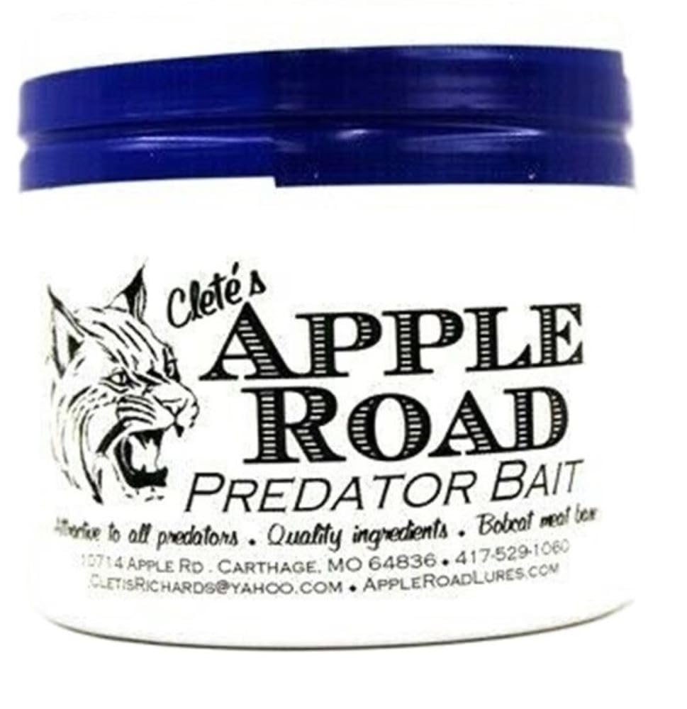 Clete's Apple Road Predator Bait Trapping Supplies 16 Ounce Jar