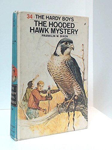 The Hooded Hawk Mystery (Hardy Boys #34) B016JABGB6 Book Cover