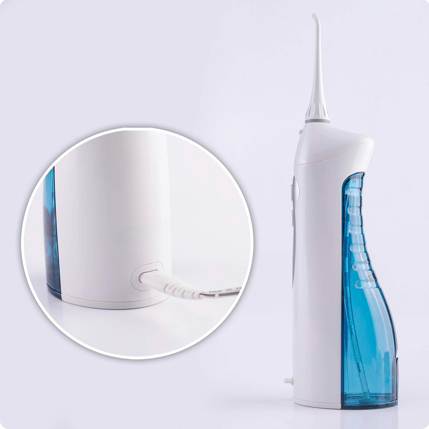 Idropulsore a Batterie per la Pulizia di Denti e Gengive - Idropulsore senza Fili con Serbatoio dell'Acqua nel Manico e 3 Potenze di Pressione, 100-240V