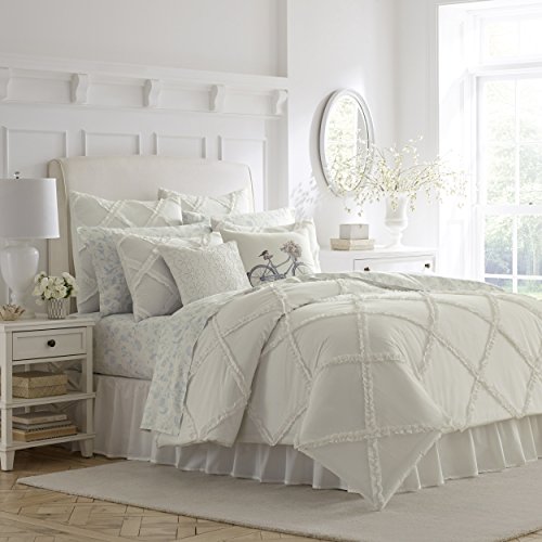 10 Stylish Laura Ashley Bedding Sets to Make Your Bed Cozy and Inviting