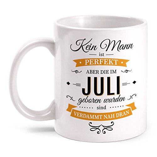 Fashionalarm Taza con texto en alemán 'Kein Mann ist perfekt - Julio - beidseitig bedruckt mit Spruch | Geburtstag Geschenk Idee, Farbe:weiß