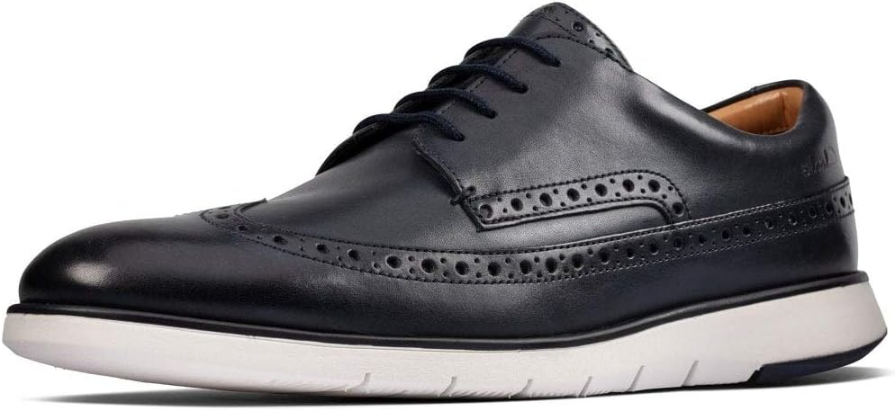 Clarks Men's Helston Limit Derbys