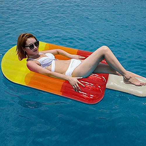 Lit flottant de piscine au design popsicle pour des après-midi de détente au soleil