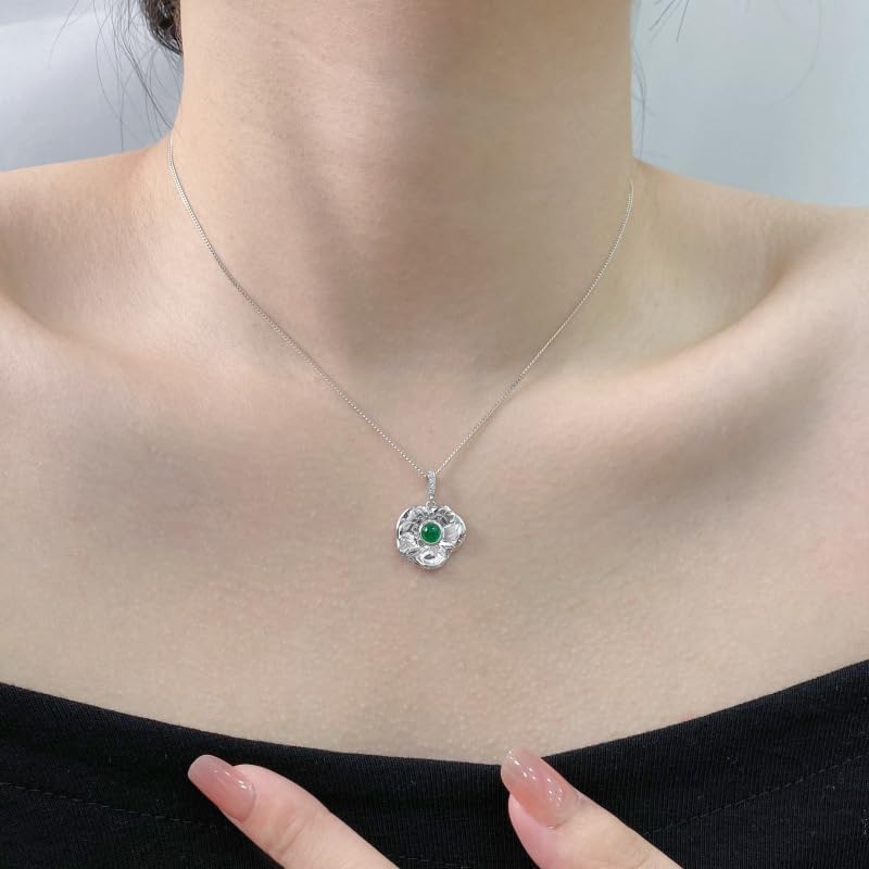 14K Gold Lotus Leaf Necklace, Distinctive Emerald Jade Pendant, Vintage-Style Gift for Her - Image 3