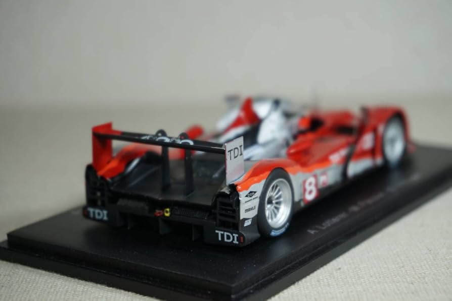 Amazon | 1/43 ルマン 2位 spark AUDI R15 TDI Plus #8 2010 Le