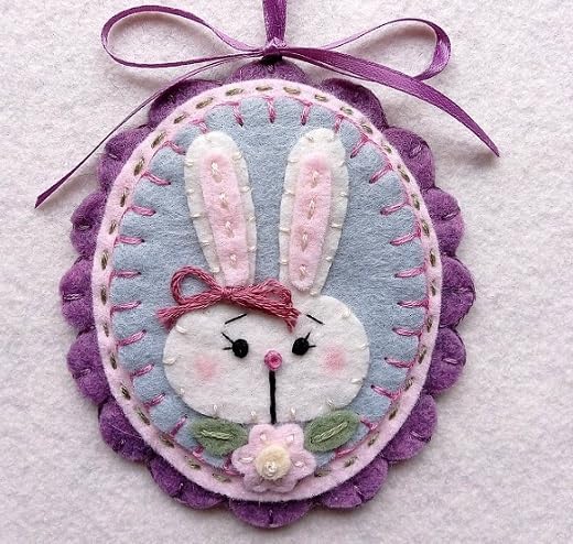 Happy Easter Ornament/Penny Rug Kit/Pre Washed Wool Felt Applique Kit Spring Pattern, undefined