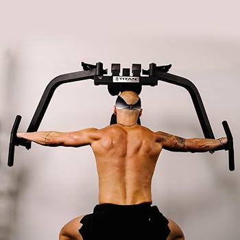 ペックフライ Amazon.co.jp: Titan Fitnessプレート搭載PECフライ&リバース