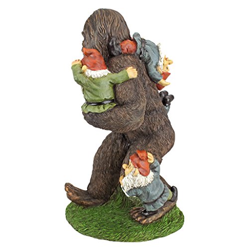 Design Toscano Schlepping The Garden Gnomes Bigfoot Statue #TOP4
