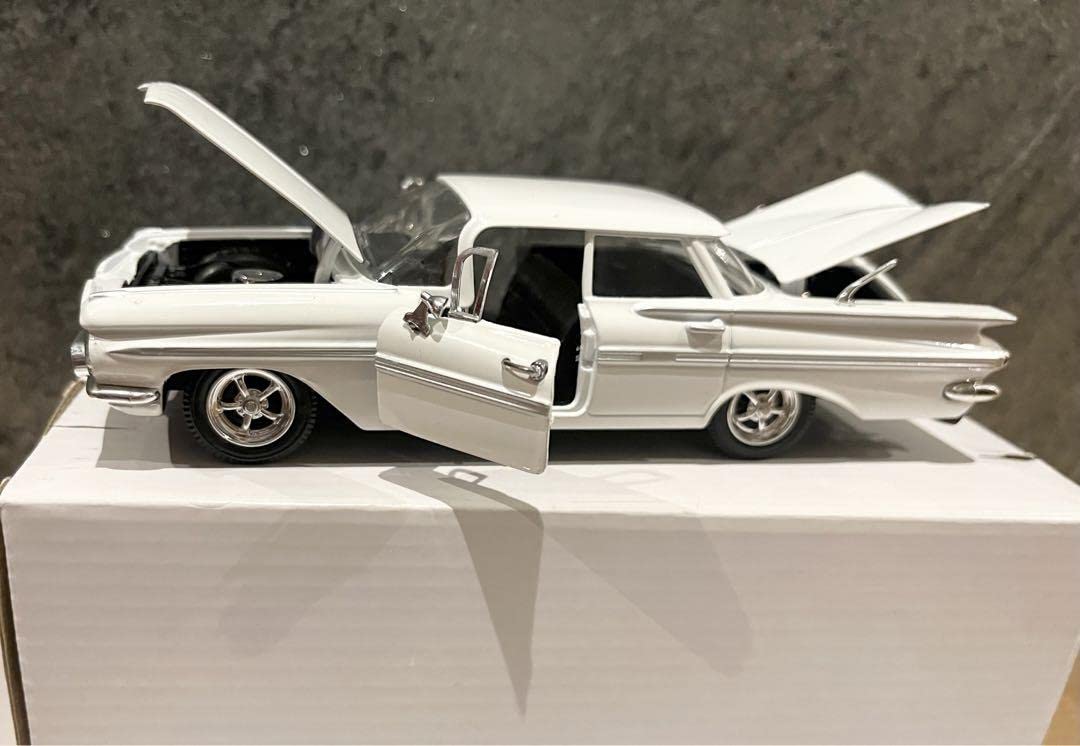 1959 Chevrolet Impala ミニカー Amazon | 1:32 Chevrolet Impala 1959 ミニカー | ミニカー